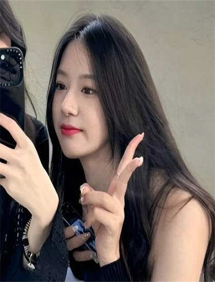 51快播_五十岁女人征婚_二人世界免费观看正片