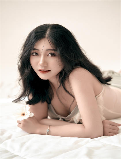 亲爱的老师4韩剧在线观看_麻花豆剧国产MV在视频播出_香港无码三级蜜桃成熟时